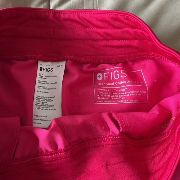 FIGS Zamora hot pink joggers - Picture 2 of 2